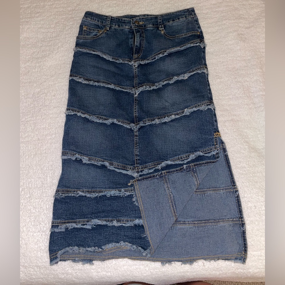 Denim skirt